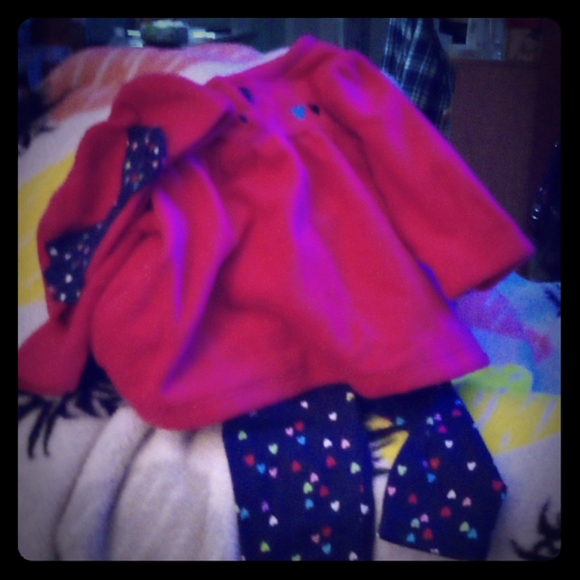 3 piece pink hey that's when I got the big bow - Picture 1 of 5